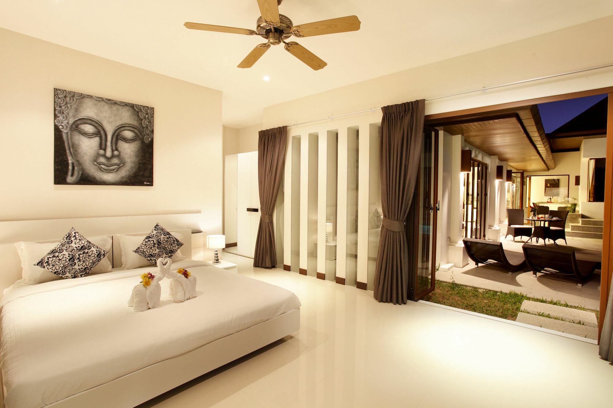 Villa Lovina By Holiplanet Rawai Exteriör bild